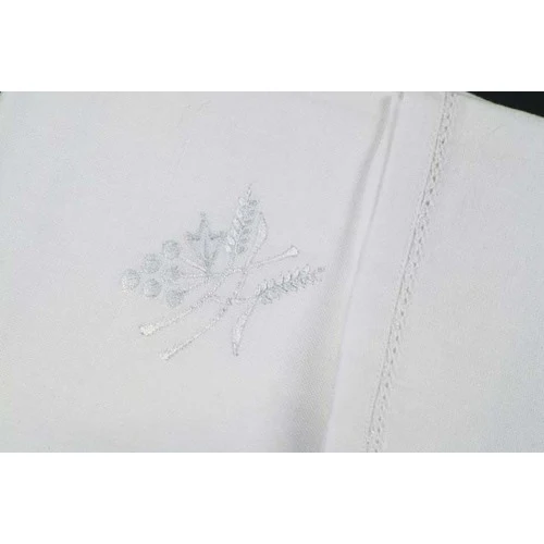 Altar Linens: Cross Fleury or Wheat & Grapes Purificator - Set of 3 - Image 3